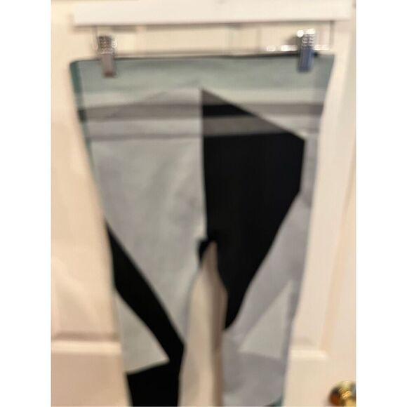 Nike Sculpt Lux Icon Clash 7/8 Seamless Dri-Fit Knit Leggings sz L NWOT - Picture 2 of 7